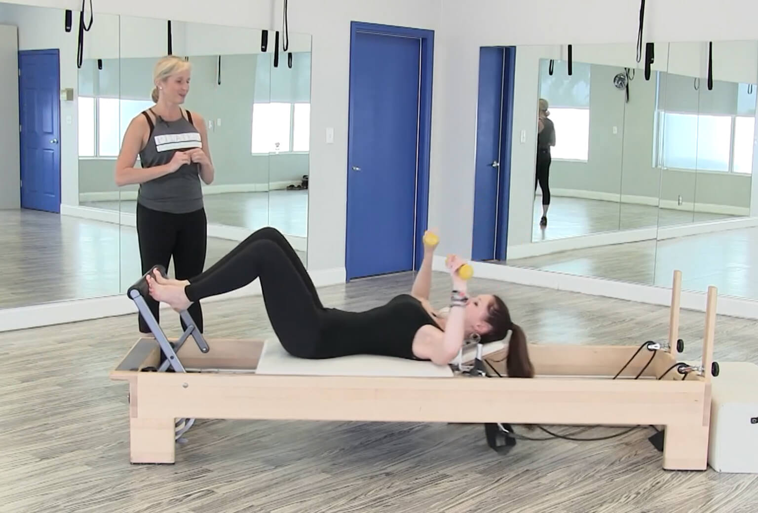 You are currently viewing Reformer with Weights with Stefanie Ellis