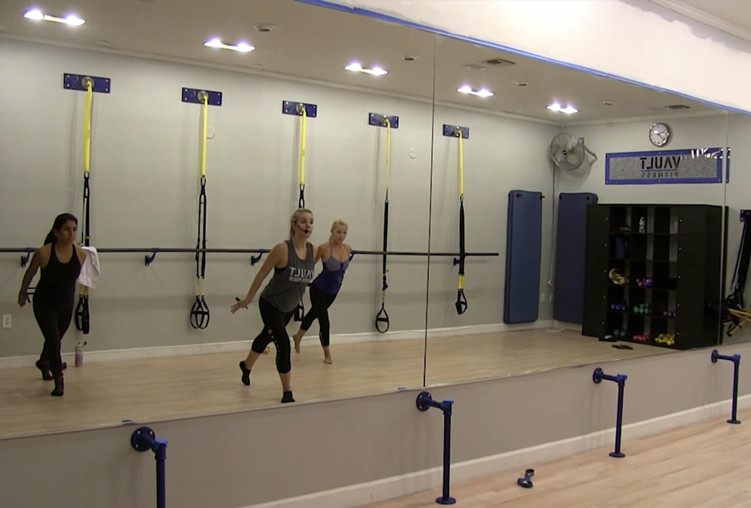 You are currently viewing Vault Barre Workout Strength Natalie